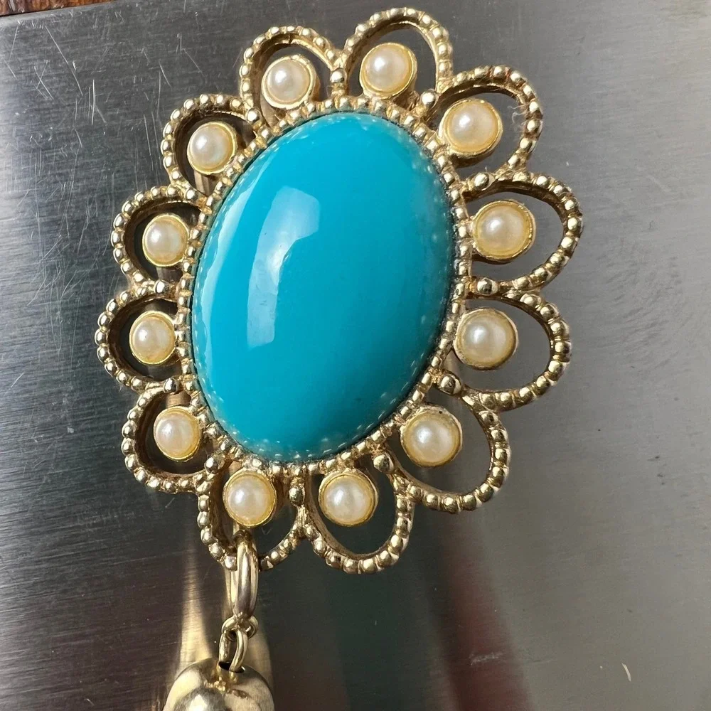 Vintage Sarah Coventry Turquoise Faux Pearl Tassel Brooch Pendant Gold Tone